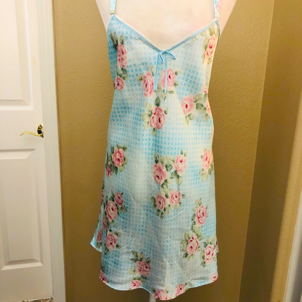 MORGAN TAYLOR INTIMATES cute sexy nightie. Size L